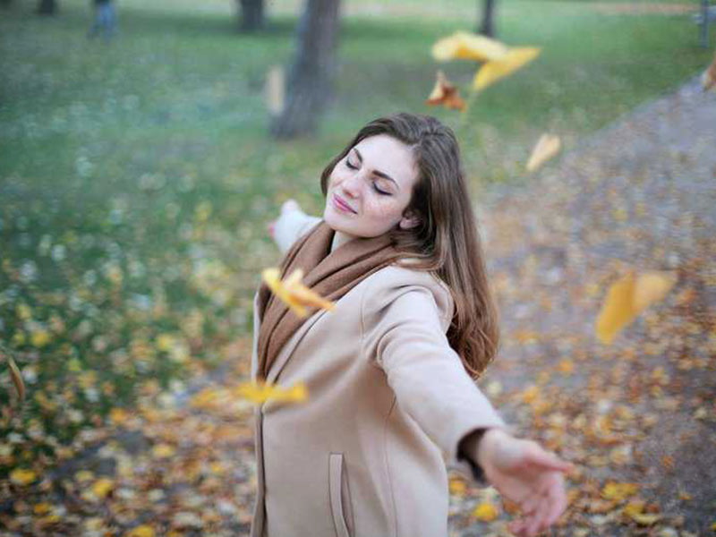 A women smiling